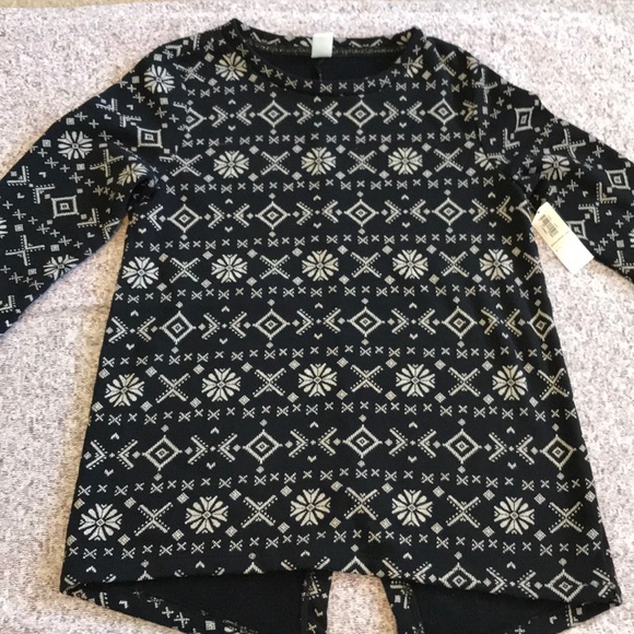 Old Navy Other - Girls 10/12. Old navy sweatshirt. NWT.